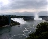 Mais au loin, la 2e chute du Niagara se profile, du côté canadien. Encore plus puissante.